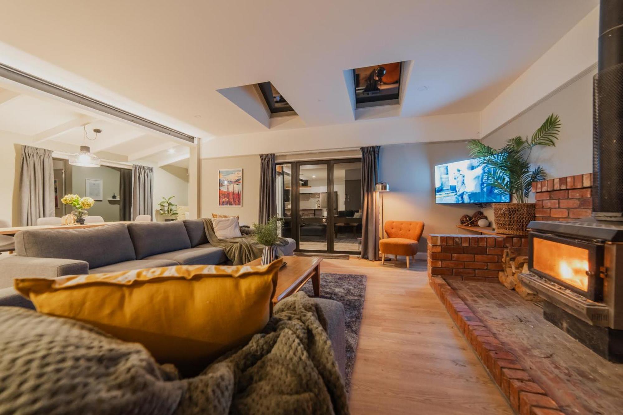 Galaxy 3Br Modern Home With Fireplace Outdoor Spa เลคเทคาโป ภายนอก รูปภาพ