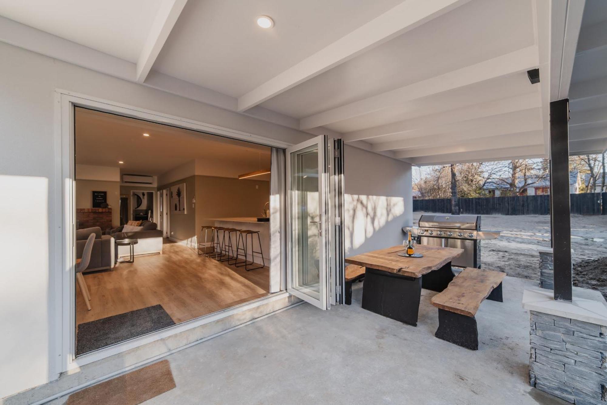 Galaxy 3Br Modern Home With Fireplace Outdoor Spa เลคเทคาโป ภายนอก รูปภาพ