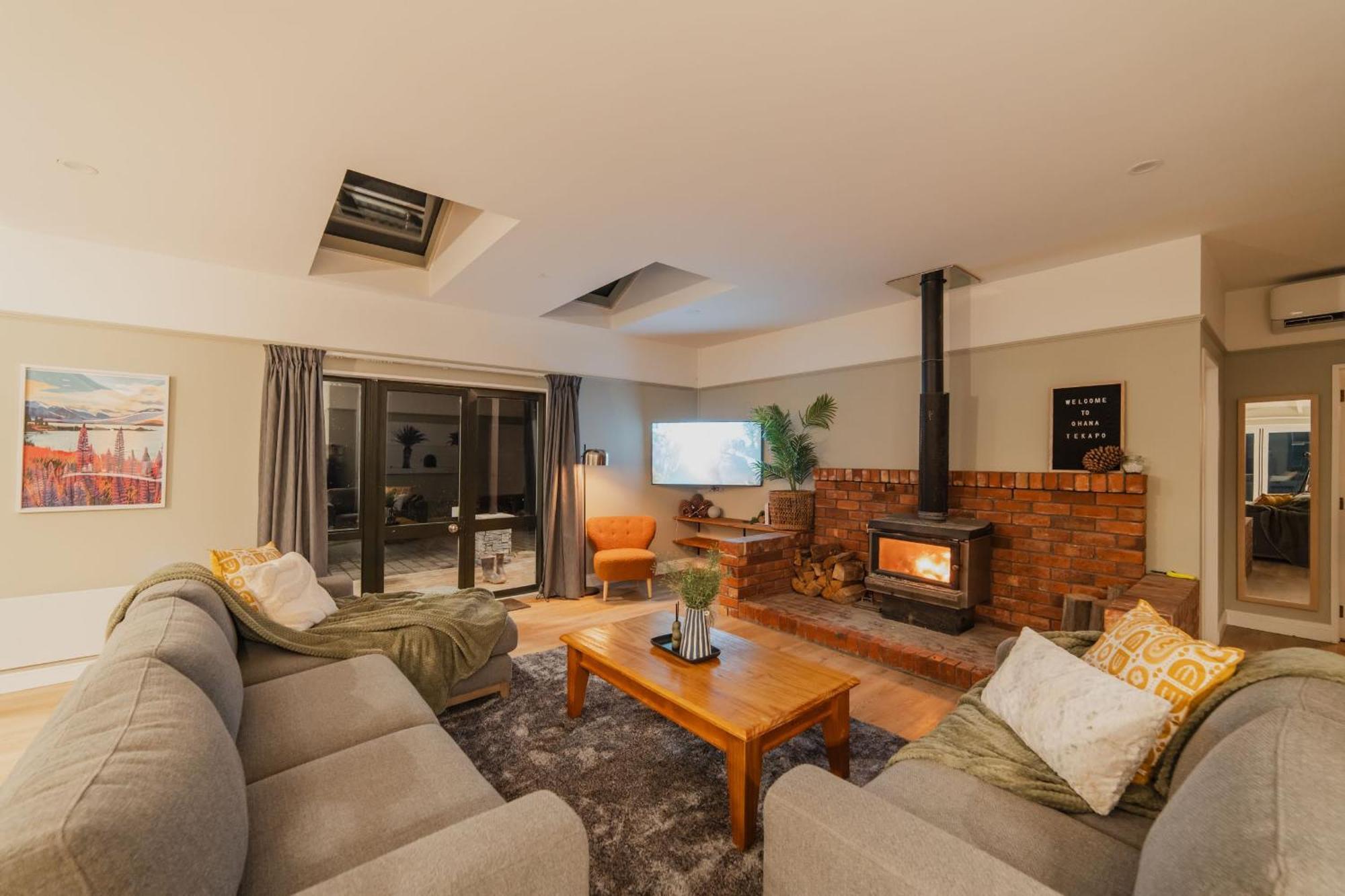 Galaxy 3Br Modern Home With Fireplace Outdoor Spa เลคเทคาโป ภายนอก รูปภาพ